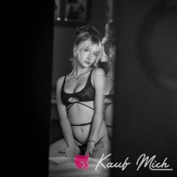 Alice LaRouxe Escort