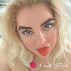 Sarah_Blond Escort