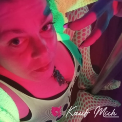 LikkyKitty Escort