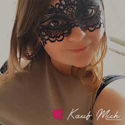 AnnaCuddles Escort 
